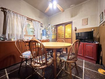 VENTA CASA 5 AMB VILLA URQUIZA-JARDIN/REFACCIONAR