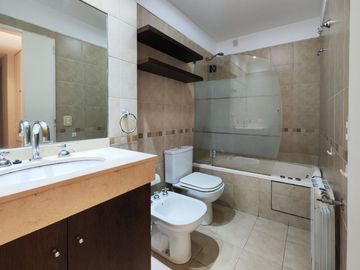 Depto 3 amb en venta - Belgrano - PATIO COCHERA