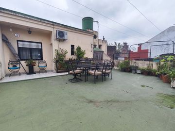 Venta Casa C/local- 4 ambientes en San Martin