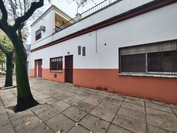 Venta Casa C/local- 4 ambientes en San Martin