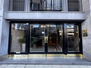 VENTA DEPARTAMENTO 3 AMBIENTES CON PATIO - RETIRO