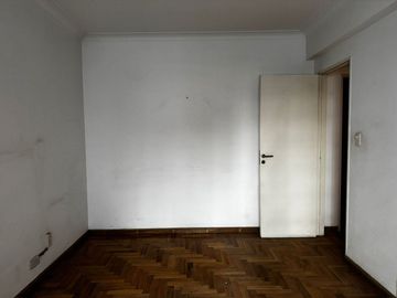 VENTA DEPARTAMENTO 3 AMBIENTES CON PATIO - RETIRO