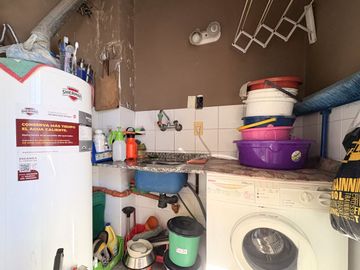 Casa 4 amb en venta - Palomar - Pileta y cochera