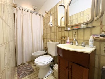 Casa 4 amb en venta - Palomar - Pileta y cochera