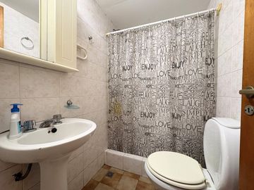 Casa 4 amb en venta - Palomar - Pileta y cochera