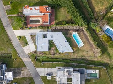 Alquiler 24 meses - Casa 4 ambientes - Piscina - Arenas del Sur