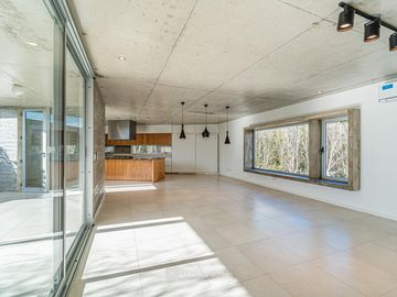 Alquiler 24 meses - Casa 4 ambientes - Piscina - Arenas del Sur