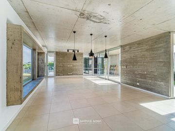 Alquiler 24 meses - Casa 4 ambientes - Piscina - Arenas del Sur