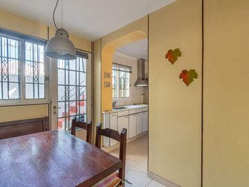 venta casa 5 ambientes Florida Este patio terraza