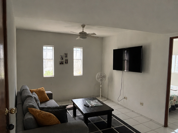 Hermosa Casa Contemporánea