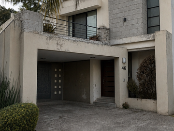 Hermosa Casa Contemporánea