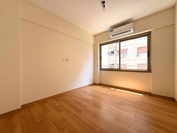 VENTA DEPTO 2 AMB C/COCHERA TOILETTE CABALLITO