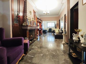 Casa 4 amb en venta - Haedo - Terraza y cocheras