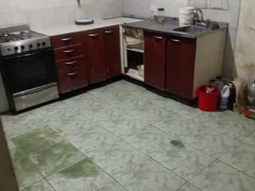 Venta PH 5 amb a refaccionar c/patio en Ciudadela