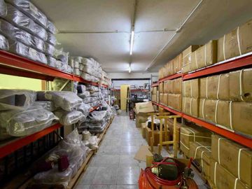 Venta depósito, local y oficinas en Ituzaingó
