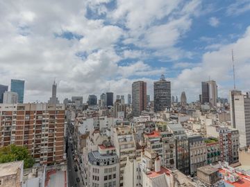 3 ambientes en venta - San Nicolas - con cochera