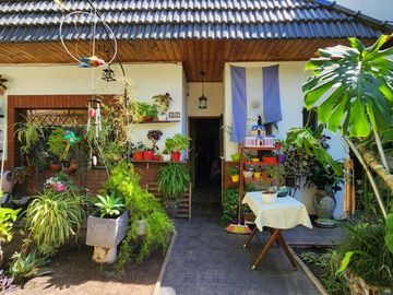 VENTA CASA 4 AMBIENTES A REFACCIONAR EN VERSALLES