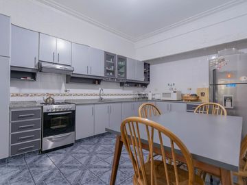 Departamento 5 ambientes en venta - San Telmo