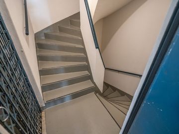 Venta departamento 3 dorm c/dep ycochera Recoleta