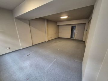 Venta Oficina - Microcentro - Con RENTA HASTA 9/27