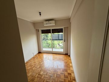 3 Ambientes con cochera en Caballito APTO CREDITO