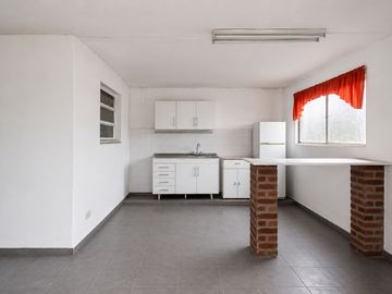 VENTA PH 5 AMBIENTES CONSTITUCION SIN EXPENSAS