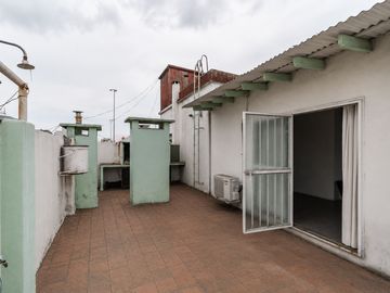 VENTA PH 5 AMBIENTES CONSTITUCION SIN EXPENSAS