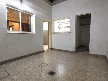 VENTA PH 5 AMBIENTES CONSTITUCION SIN EXPENSAS