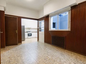 VENTA PH 5 AMBIENTES CONSTITUCION SIN EXPENSAS