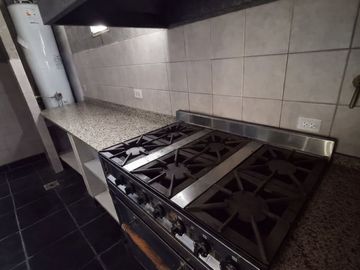 VENTA QUINTA EN MORENO 1123 M2 PILETA CLIMATIZADA