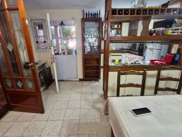 CASA EN VENTA QUINCHO PILETA COCHERA TERRAZA