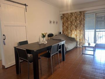VENTA  3 AMBIENTES DEPENDENCIA BALCON MONSERRAT