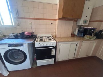 VENTA  3 AMBIENTES DEPENDENCIA BALCON MONSERRAT