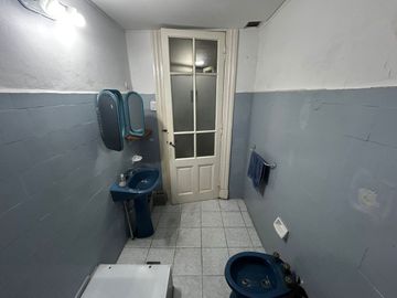 Venta Local Calle con Vivienda Sin Expensas Flores