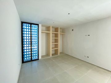 CASA EN VENTA MERIDA, PLAYA CHICXULUB, DIEZ.CINCO, A UN MES.