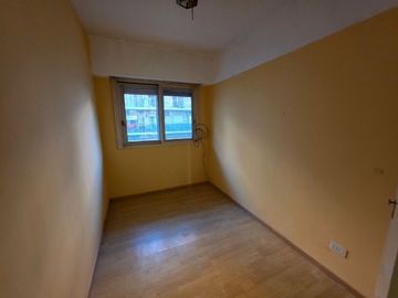 Venta 4 amb dependencia cochera  Villa del Parque