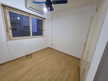 Venta 4 amb dependencia cochera  Villa del Parque