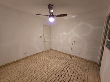 Venta 4 amb dependencia cochera  Villa del Parque