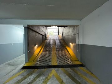 VENTA COCHERA EN SAN CRISTOBAL