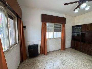 VENTA CASA 3 AMB BERAZATEGUI PARRILLA CCE VARELA