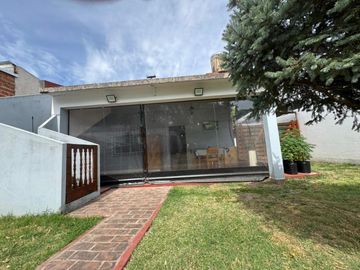 VENTA CASA 3 AMB BERAZATEGUI PARRILLA CCE VARELA