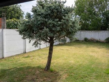 VENTA CASA 3 AMB BERAZATEGUI PARRILLA CCE VARELA
