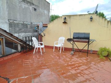VENTA PH 4 AMBIENTES CON TERRAZA EN MATADEROS