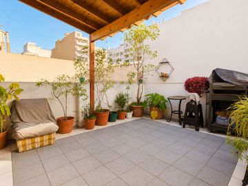 VENTA 2 AMBIENTES CON TERRAZA PROPIA EN MONSERRAT