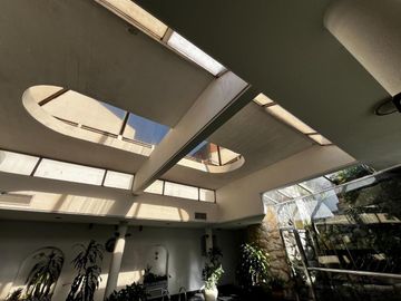 VENTA CASA DE DISEÑO + PARQUE + LOTE EXCEPCIONAL