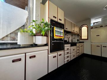 VENTA CASA DE DISEÑO + PARQUE + LOTE EXCEPCIONAL