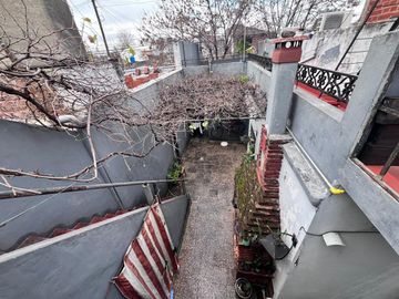 VENTA CASA 4 AMBIENTES   MORÓN APTO CREDITO