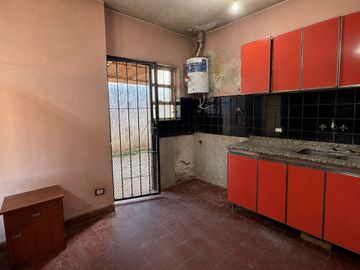 CASA VENTA MERLO APTA CREDITO COCHERA PARQUE