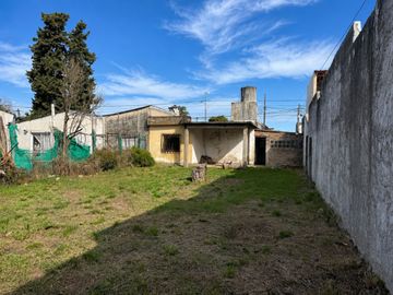 CASA VENTA MERLO APTA CREDITO COCHERA PARQUE
