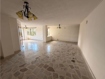 VENTA DE APARTAMENTO EN LAURELES RANGO 9
